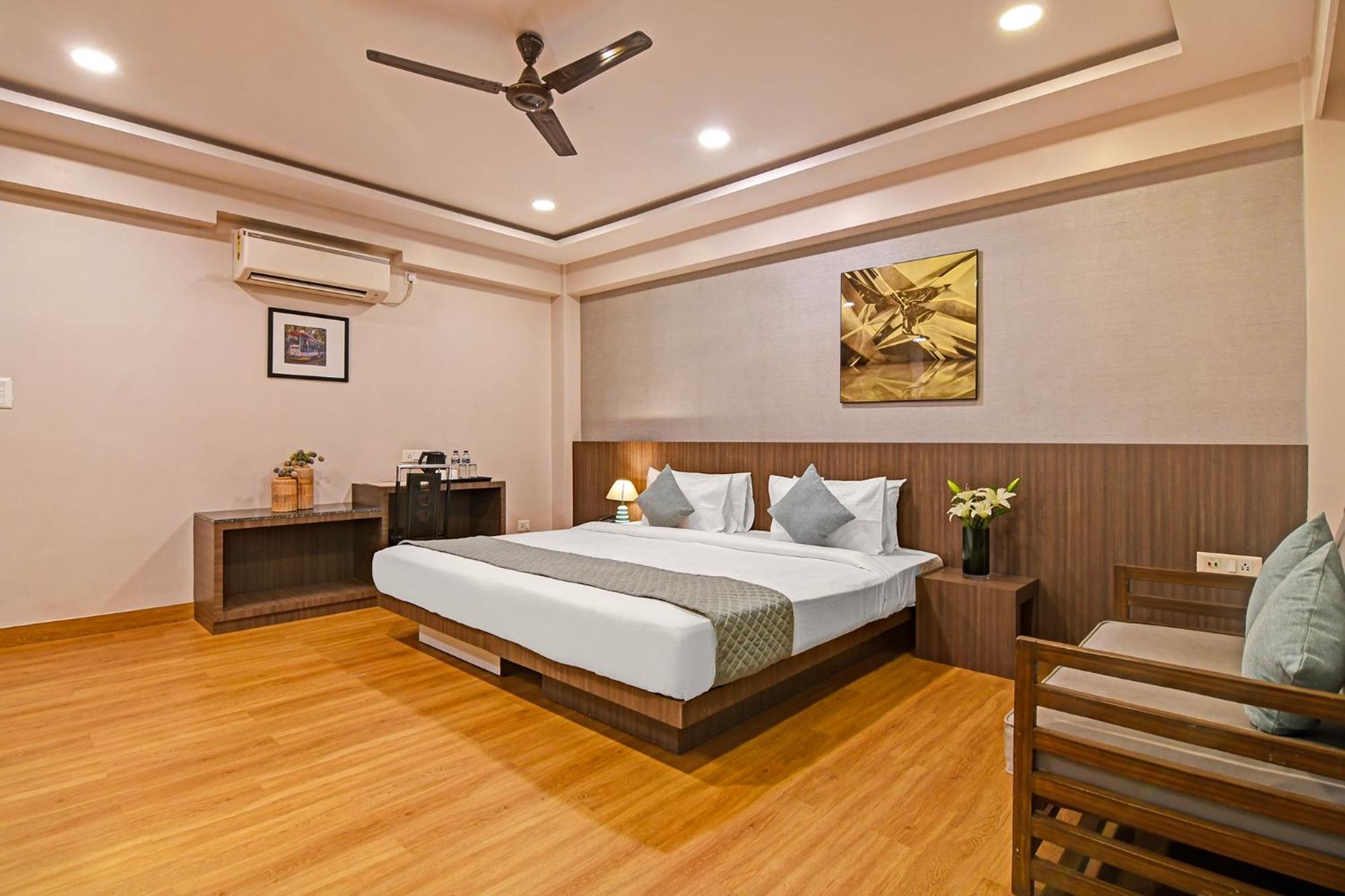 Fabhotel Kzar Select - Nr Us Consulate Hotel